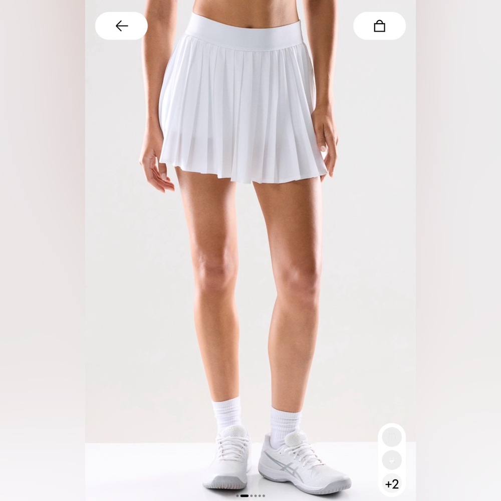 Aritzia Golden tennis pleated skirt
